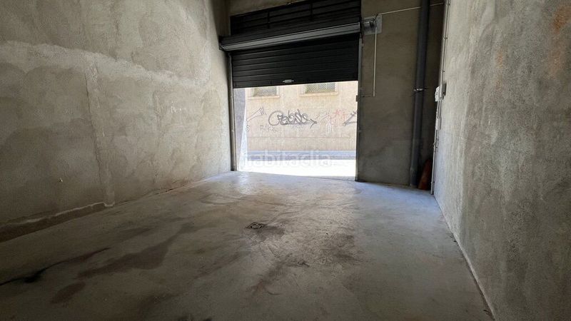 Foto a2d39768-5fbb-4a78-9513-79640dafce74. Aparcament cotxe a Centre Figueres