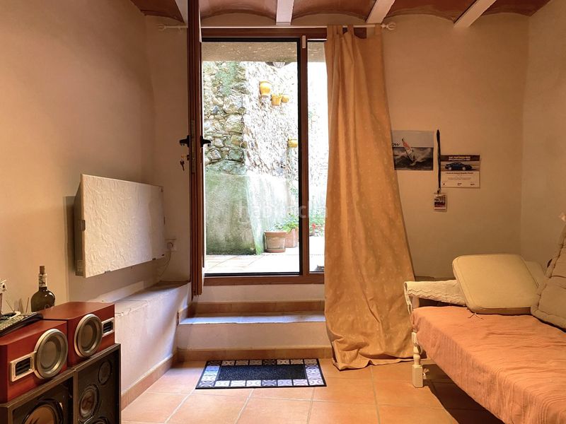 Foto adcb787e-22d7-4d4a-9cb7-21ae0227f353. Casa adossada amb calefacció a Armentera (L´)