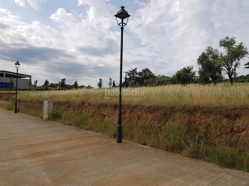 Foto c11e6adf-dae8-4a6d-aee0-040811fe3c38. Terreny residencial a Darnius