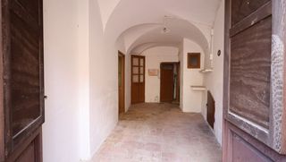 Casa in Boadella i les Escaules. Casa de pueblo en les escaules, boadella dempordà.