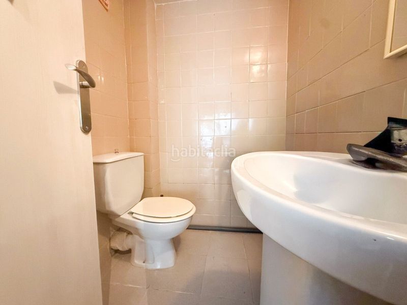Foto 0cd2a971-e2d8-4a32-85a3-55e311aabe40. Local comercial a Carretera de Roses-Fossos Figueres