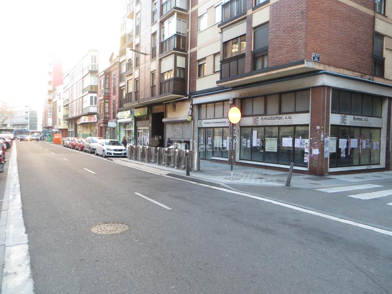 Foto 46ee2ea0-f2e9-4469-b457-d01e17b2c97f. Location local commercial dans Caño Argales Valladolid