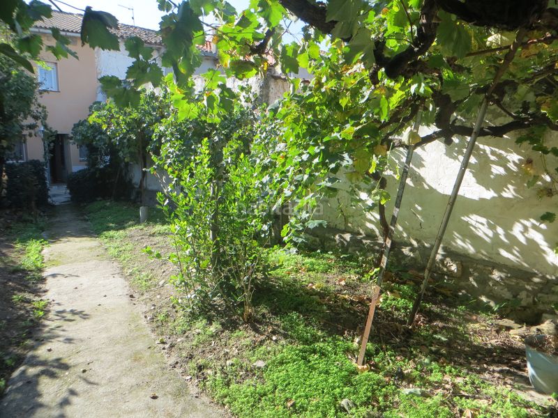 Foto e6686f1d-1072-4048-b743-a0f856ef3754. House in Quintanilla de Onésimo