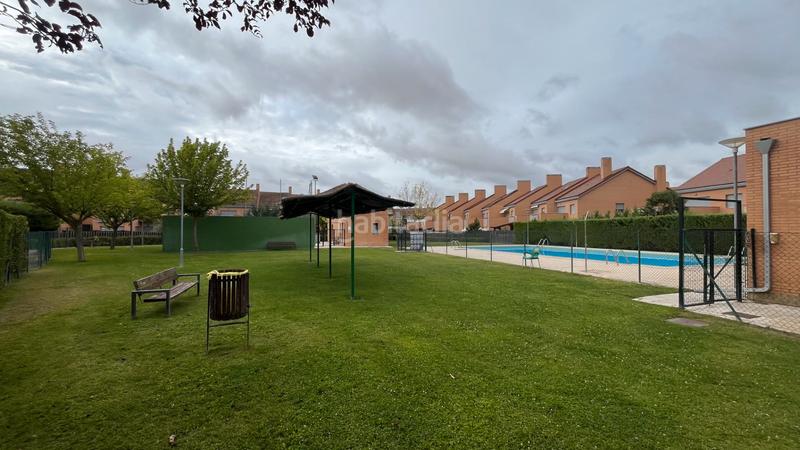 Foto e180b926-979a-4783-8565-e9836f6fe82c. Chalet en Aldeamayor de San Martín