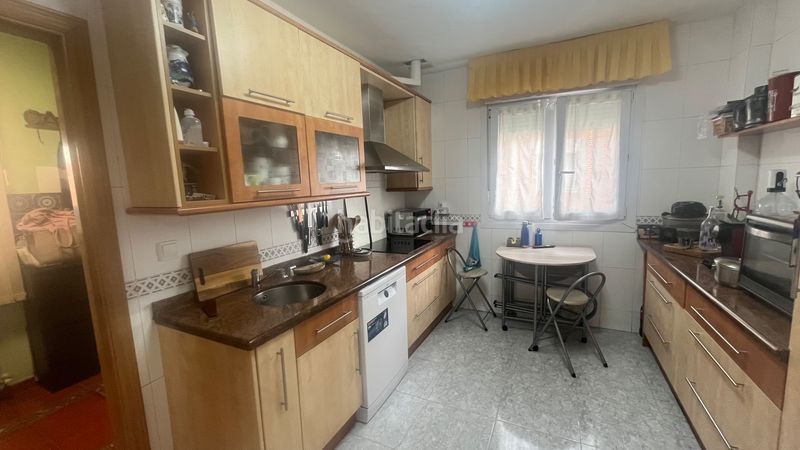 Foto 7938838b-c331-45e9-b359-dd432727ba14. Casa aparellada amb calefacció aparcament a Mojados