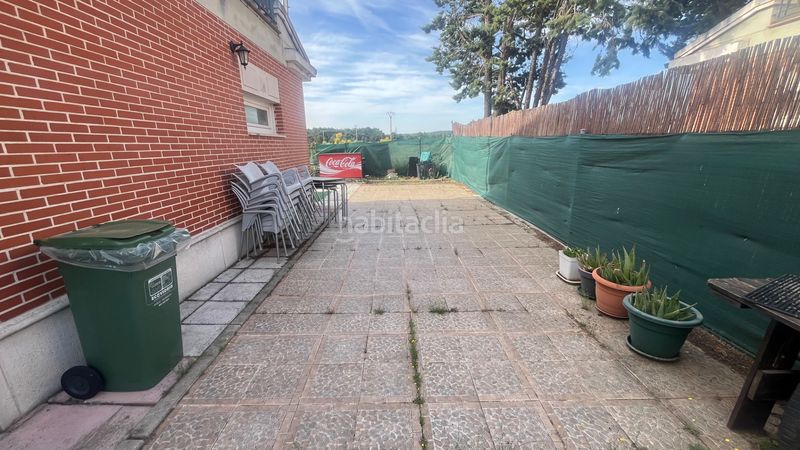 Foto addfdd1d-db1c-43a6-be3b-247f93d53922. Casa aparellada amb calefacció aparcament a Mojados