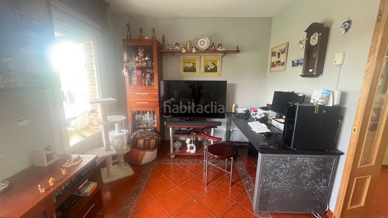 Foto bd075104-7609-4df1-8477-ea525568d68b. Casa aparellada amb calefacció aparcament a Mojados