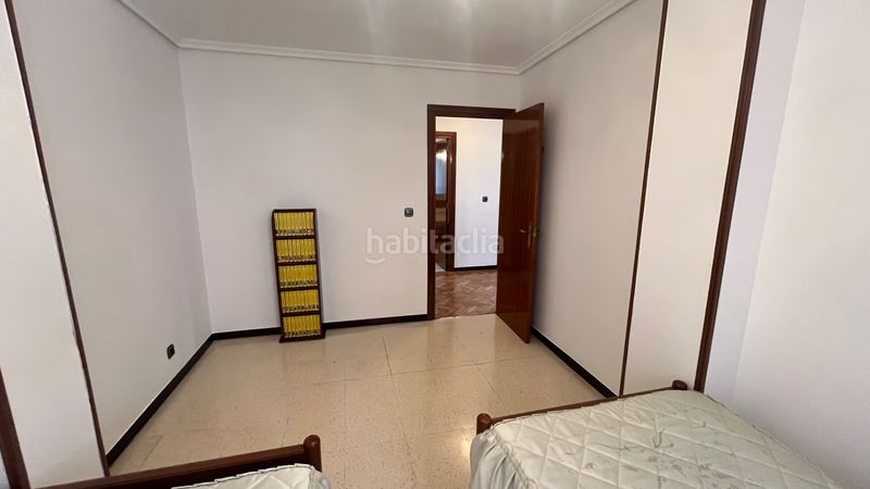 Foto d807f708-e74a-43e0-9679-39c47994e6a6. Pis amb calefacció aparcament a Batallas Valladolid