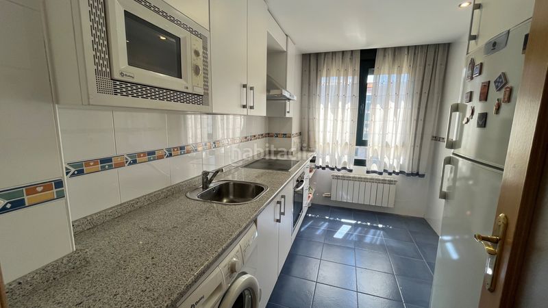 Foto 7bdf57c7-b619-4203-a656-f2cdc1be4f94. Pis amb calefacció aparcament a Villa de Prado Valladolid