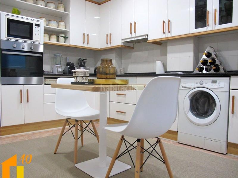 Foto 2f00bee6-5541-4a97-8734-adc957ca8541. Duplex avec chauffage dans Casco Antiguo Burgos