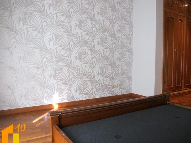 Foto 57ae6b6c-3b57-4a0f-887a-1af9f9694d0b. Duplex avec chauffage dans Casco Antiguo Burgos