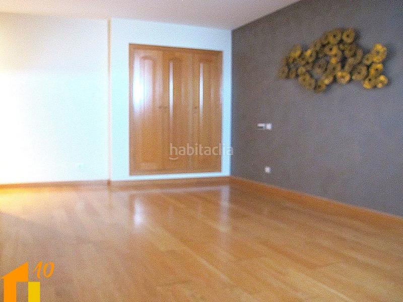 Foto 6d11f3d9-f62f-46b7-a1e6-84c5ece4a1a4. Duplex avec chauffage dans Casco Antiguo Burgos