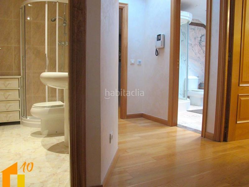 Foto cde0a5c9-bb22-4bf6-9135-710817d2f979. Duplex avec chauffage dans Casco Antiguo Burgos