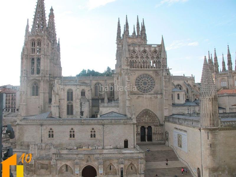 Foto da256517-68c3-44fa-8763-e4d438b3b82a. Duplex avec chauffage dans Casco Antiguo Burgos