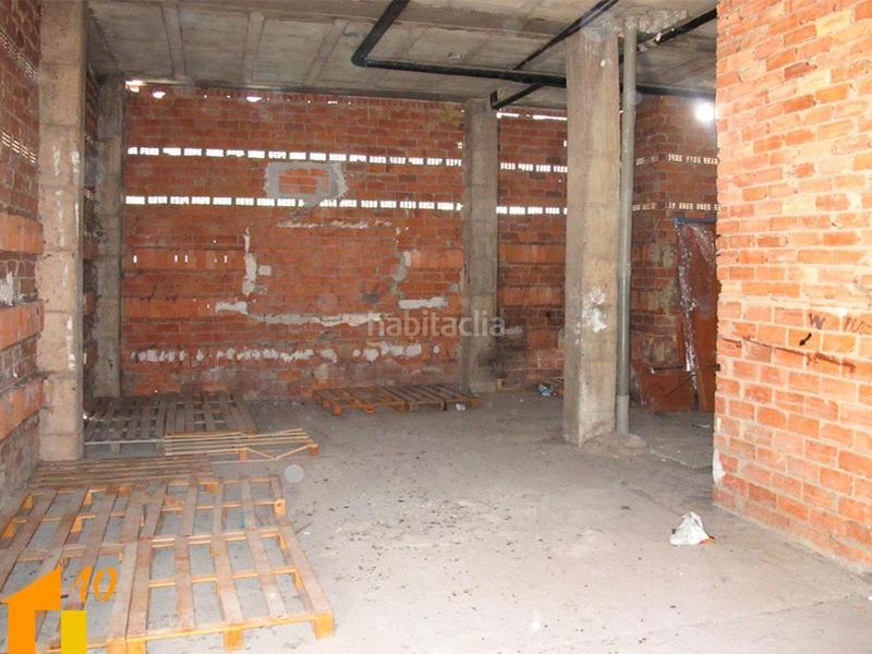 Foto 17e81f2f-8dc7-4cbe-941f-f6bdccb4a47b. Locale commerciale in Plantío - Alcampo Burgos