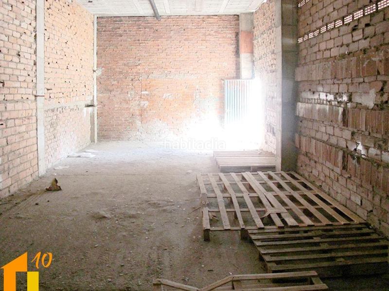 Foto c15f3fc8-c215-47f0-b5c7-59f8e348537a. Locale commerciale in Plantío - Alcampo Burgos