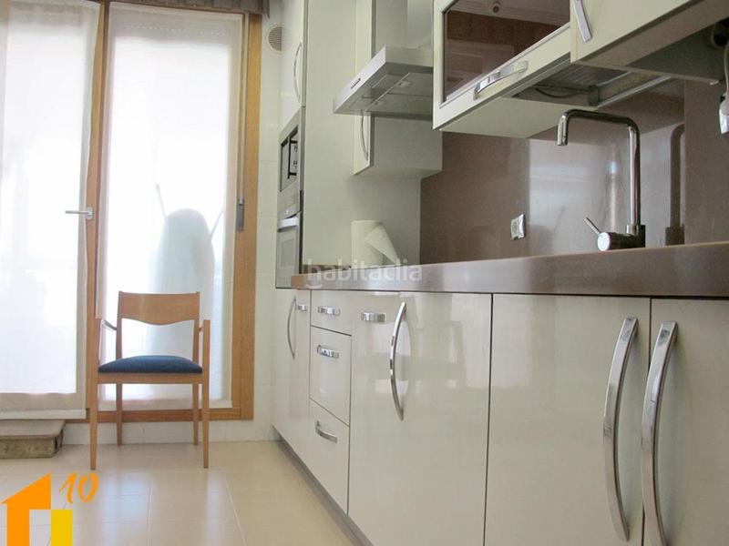 Foto 0294847e-7dcf-4442-9b33-2af64ca640c4. Àtic amb calefacció aparcament a Villafría - La Ventilla - Castañares Burgos