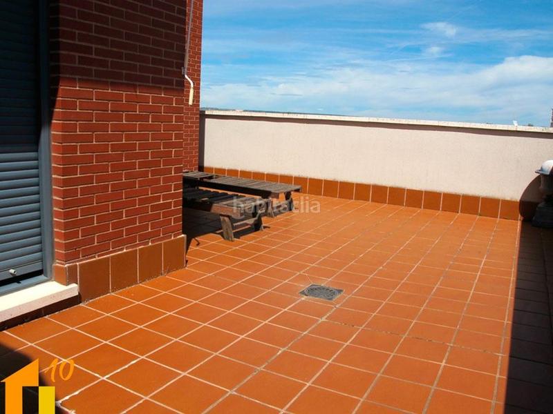 Foto 478c5672-e3e5-4ae7-bafe-619b121fe028. Àtic amb calefacció aparcament a Villafría - La Ventilla - Castañares Burgos