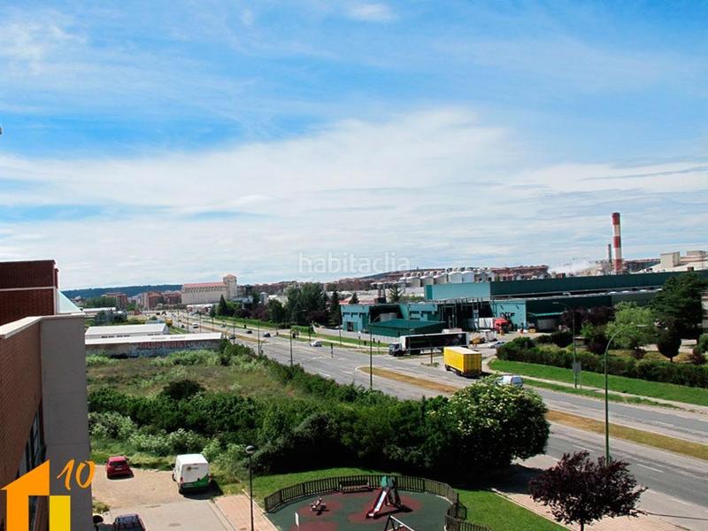 Foto 62e5b61f-4887-4659-b064-c56f67d32881. Àtic amb calefacció aparcament a Villafría - La Ventilla - Castañares Burgos