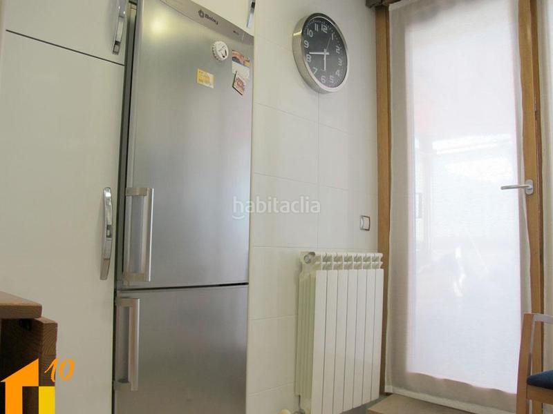 Foto aa4d4d7e-ce1e-4567-b74e-bbb1064c59d0. Àtic amb calefacció aparcament a Villafría - La Ventilla - Castañares Burgos