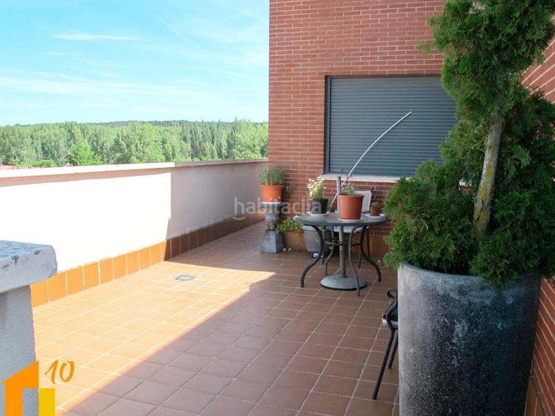 Foto c95dd6f9-dca6-4fe5-b8ed-80ced8c47694. Àtic amb calefacció aparcament a Villafría - La Ventilla - Castañares Burgos