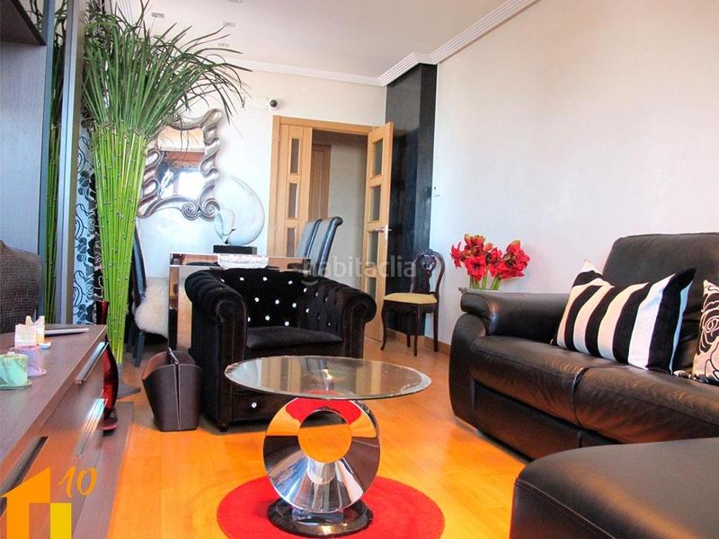 Foto f21b573d-db90-4a74-9cc2-4a9bd99bf008. Àtic amb calefacció aparcament a Villafría - La Ventilla - Castañares Burgos