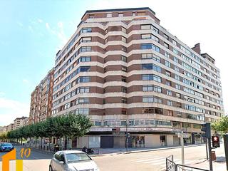 Office space  Vitoria. Oficina en venta en calle vitoria.