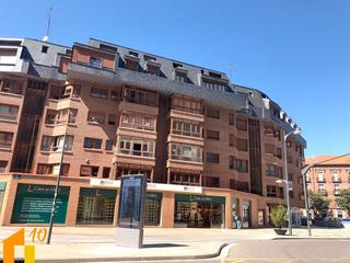 Pis a Casco Antiguo. Exclusiva vivienda en avd. del cid.