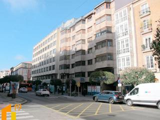 Office space in Villa Pilar. Oficina en venta en pleno centro