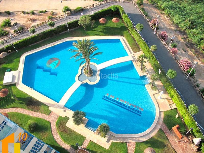 Foto a0ba7cb0-3fd0-4c8e-af3c-8008a54872c9. Pis amb aparcament piscina a Campello Playa Campello (el)
