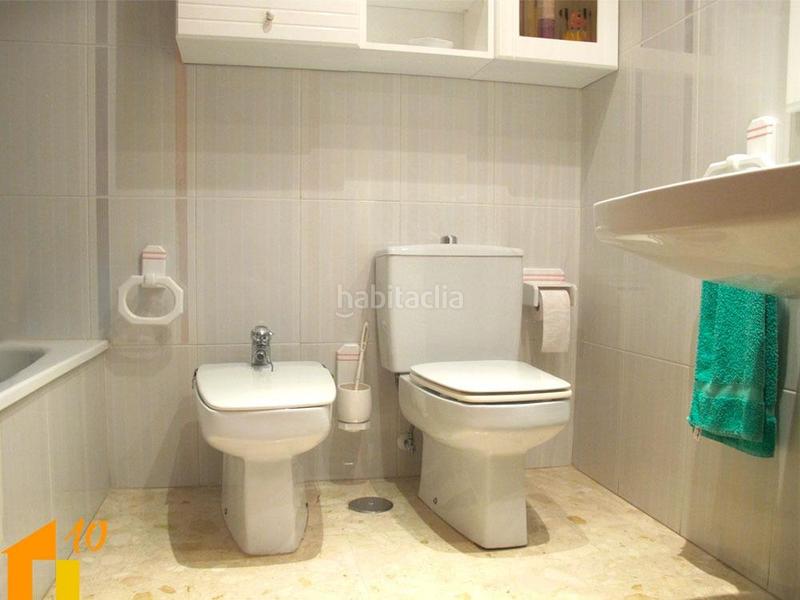 Foto a2562dcf-7795-4181-ae91-cf6fe48af3ee. Pis amb aparcament piscina a Campello Playa Campello (el)