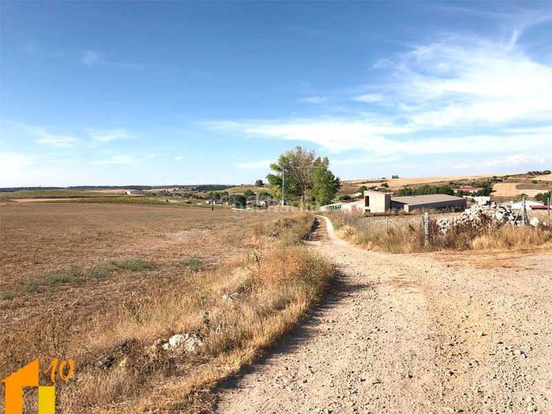 Foto 7e1f7bec-3c06-4bab-8d42-8ca3b43861f7. Finca rústica a Villalbilla de Burgos