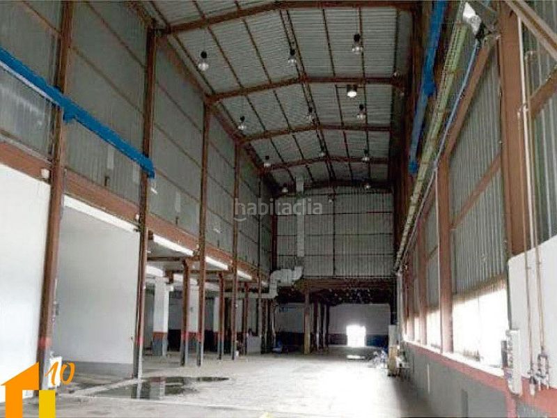 Foto d8ab1e2a-01f2-4fdd-8306-8d654e2a9314. Fabrikhalle in Villafría - La Ventilla - Castañares Burgos