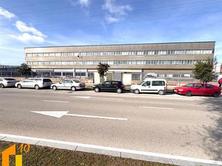 Location Bureau  Calle calle alcalde martín cobos. Oficinas en alquiler