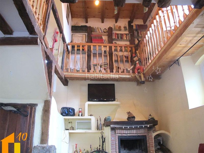 Foto b58e5249-c8f1-4461-b2a5-0ec4a974e4a7. Casa a Revillarruz