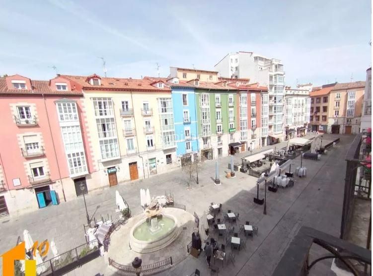 Foto f8275c99-733f-46f5-801b-7b4625608e92. Pis amb calefacció a Casco Antiguo Burgos