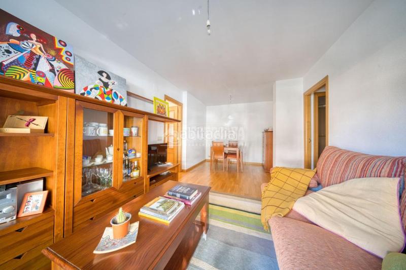 Foto 85d3ec61-4339-44d5-b93a-7e3c083bd577. Etagenwohnung mit parking in Delicias Valladolid