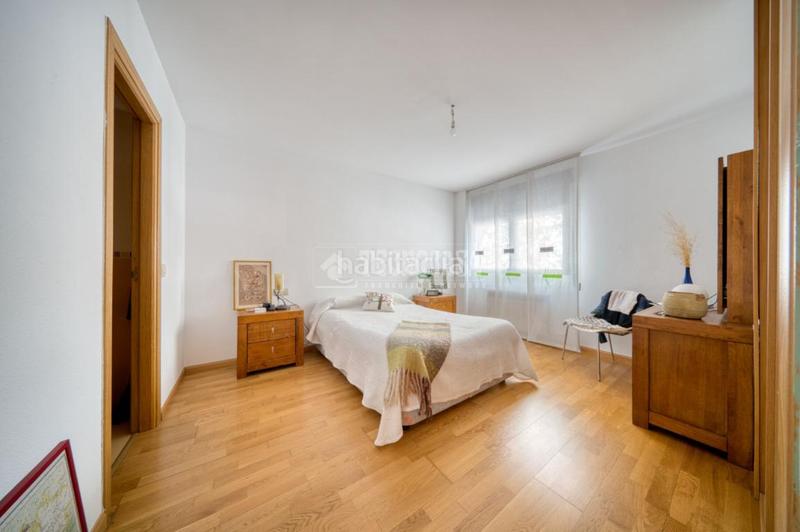 Foto b596f46c-b5a1-4fe2-8ec9-9546a7dddc80. Etagenwohnung mit parking in Delicias Valladolid