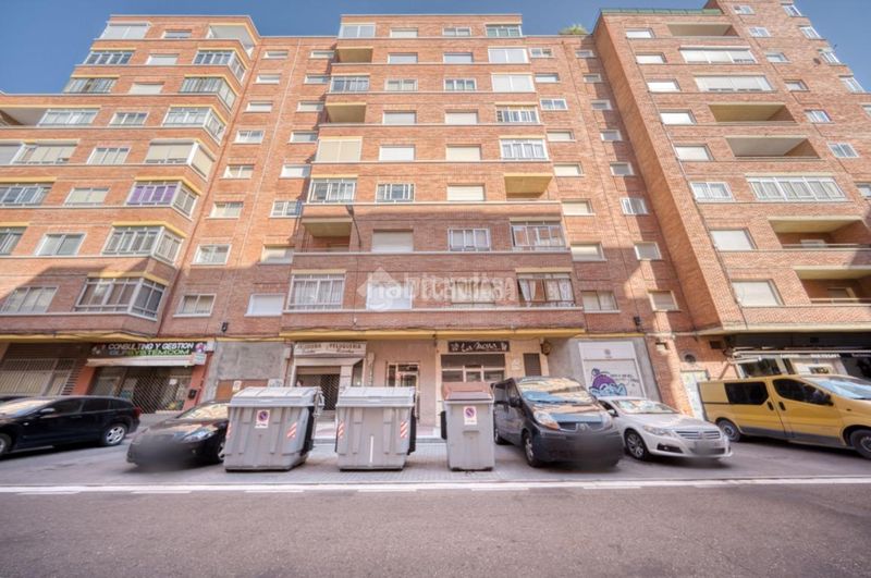 Foto a50cda66-624e-4bba-a9f9-9de65f1332c9. Local comercial a Delicias Valladolid