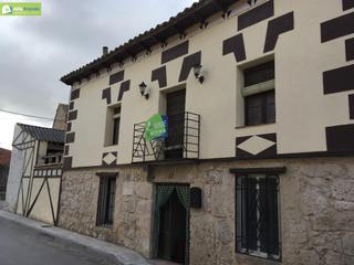 Mas à Villaescusa de Roa. Casa en villaescusa de roa con patio