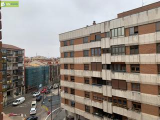 Pis a Calle miranda do douro 4. Piso en venta con plaza de garaje centrico