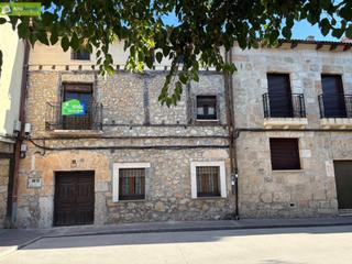 Masia en Calle cava 12. Casa de pueblo en pearanda de duero
