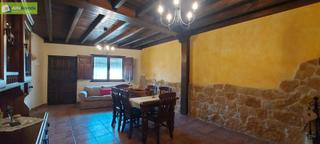 Casa  Solana alta. Acogedora vivienda en santa cruz de la salceda, en el corazón de
