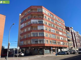 Appartamento in Santa Catalina - Ferial. Piso cuatro dormitorios 2 baños y trastero