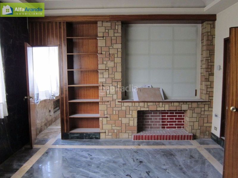 Foto c46bb9f5-9326-4431-86d4-5857f5b42b27. Local comercial a Centro Aranda de Duero