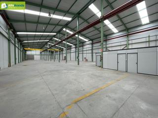 Nau industrial a Zona Rural. Nave industrial  con amplias oficinas tecnicas en venta