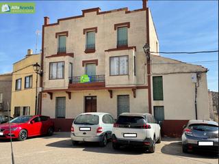 Masia  Plaza mayor. Casa en fuentemolinos