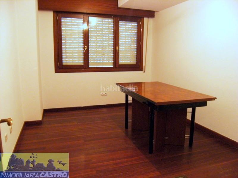 Foto 914c47d7-95a8-4516-aeca-85d0eaa86e50. Location bureau dans Centro Castro - Urdiales