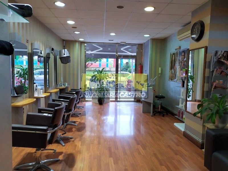 Foto 689c8878-bdc3-4c50-899c-3b7bb69ab6f4. Lloguer local comercial a Centro Castro - Urdiales