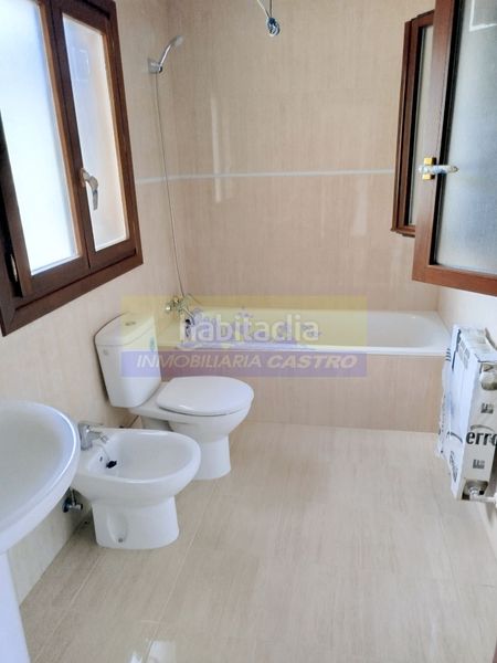 Foto cd155447-a928-43cd-82f0-bfc651987e56. Casa aparellada a Otañes-Talledo Castro - Urdiales